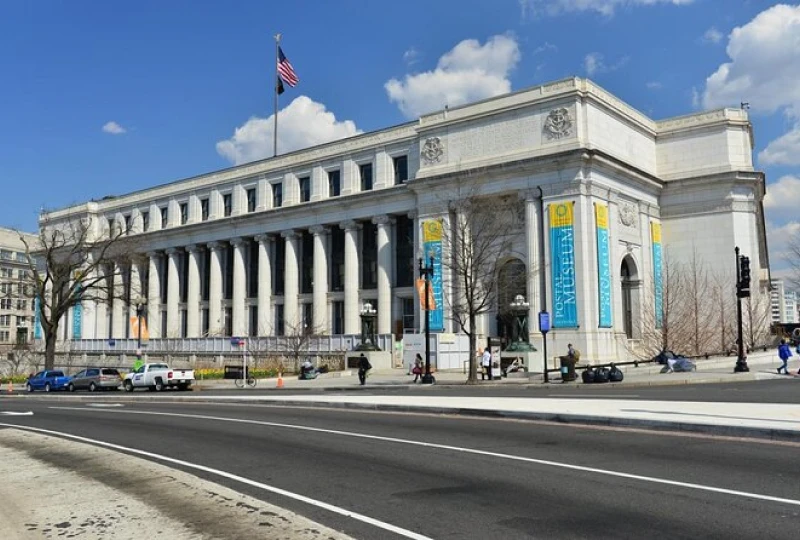 Free SmithsonianMuseums in Washington DC: National postal museum 