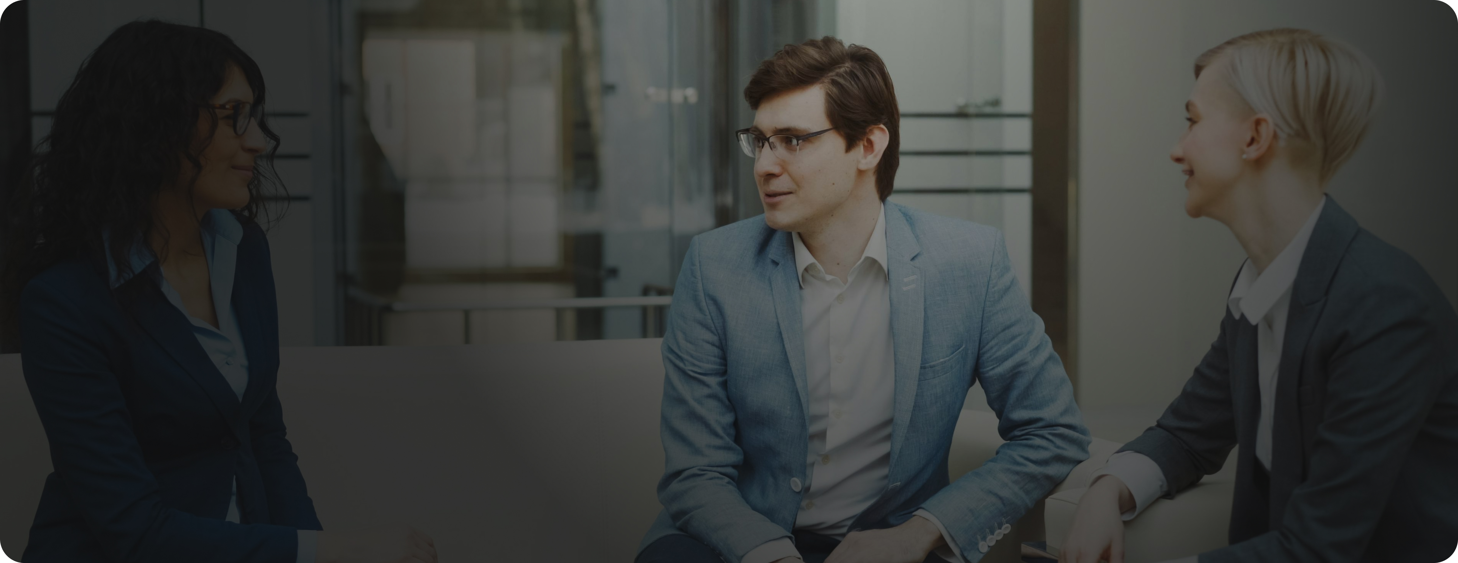 How AI transparency transforms custom UI/UX design: Strategies for trustworthy enterprise apps in 2026